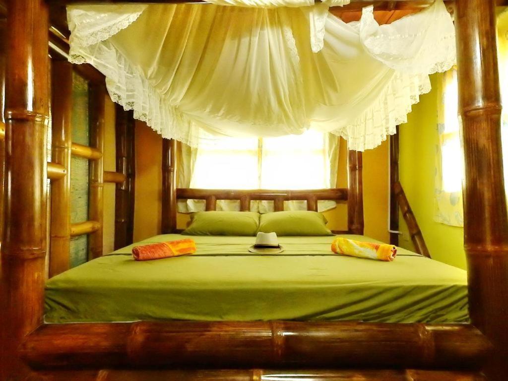 El Bochinche Hotel Mompiche Exterior photo
