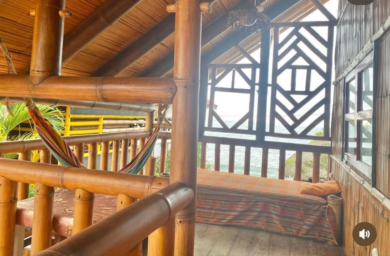 El Bochinche Hotel Mompiche Exterior photo
